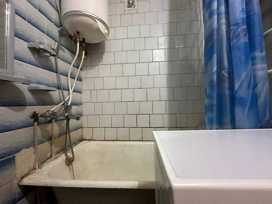 Buy an apartment in Kalnyshevskogo district on Batumskaya, 52