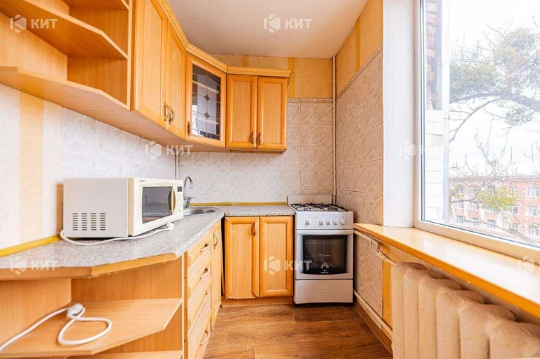 2k, 56m2 Center (m. Yaroslava Mudrogo, ul. Alchevskikh 17)