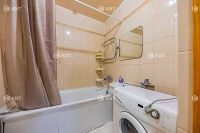 2k, 56m2 Center (m. Yaroslava Mudrogo, ul. Alchevskikh 17)