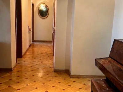 Квартира. Киев, Леси Украинки бул.