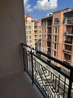 Продаж 1-к квартири вул. Дегтярна 16