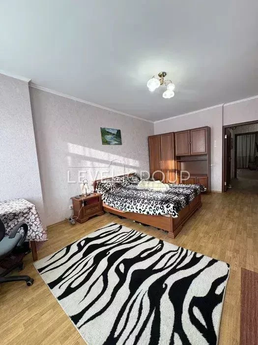 Three-room apartment in Poznyaki Myshugy 2