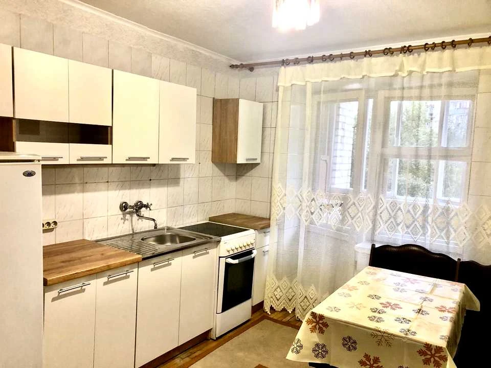 Квартира. Київ, Шолом-Алейхема вул.