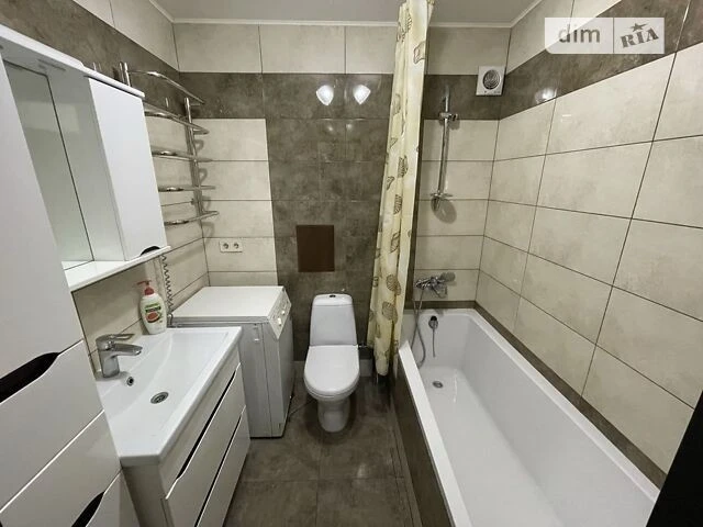Довготривала оренда 1к квартири на вул. Миру 36 • ID 3477015