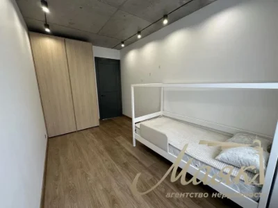 Оренда 3-кімнатної квартири вул. Ділова, 2Б 110 м 2, 4/25 по