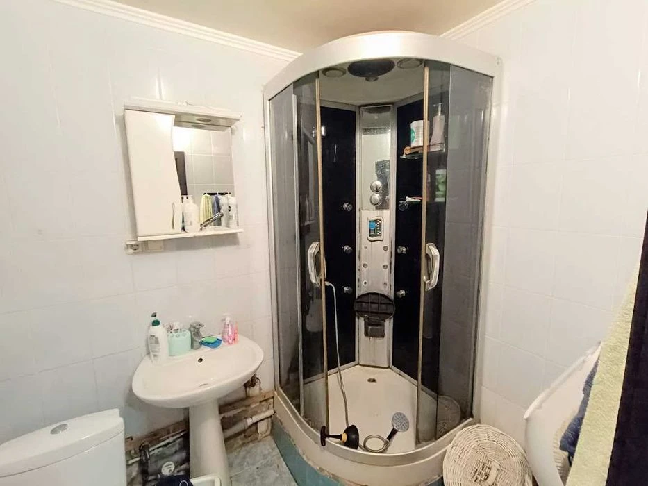 I will sell a 1-room apartment in a new building.