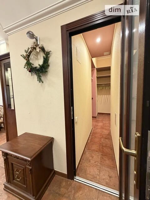 Довготривала оренда 3к квартири на вул. Тарасівська 6 • ID 3