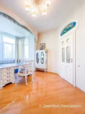 3х кімнатна квартира 83 м2, 3 поверх, Мазепи 3, метро Арсена