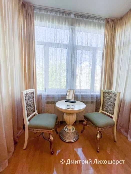 3х кімнатна квартира 83 м2, 3 поверх, Мазепи 3, метро Арсена