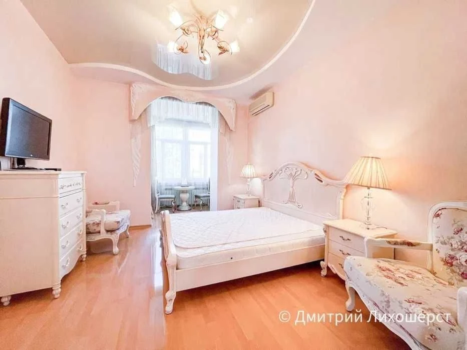 3х кімнатна квартира 83 м2, 3 поверх, Мазепи 3, метро Арсена