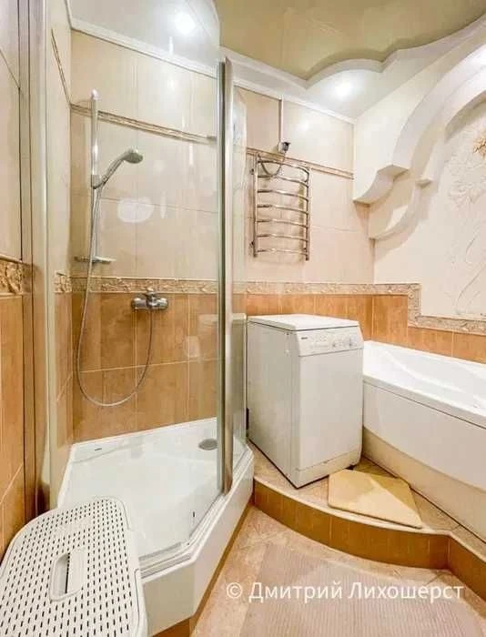 3х кімнатна квартира 83 м2, 3 поверх, Мазепи 3, метро Арсена