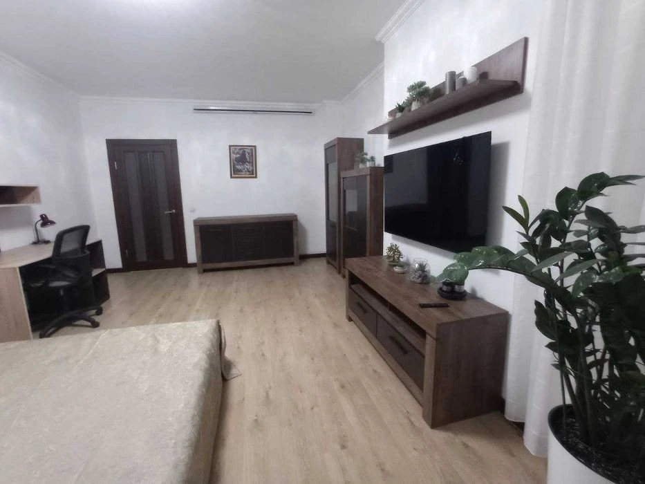 Євродвушка новий будинок ЖК Затишний дім Гетьмана 30б метро