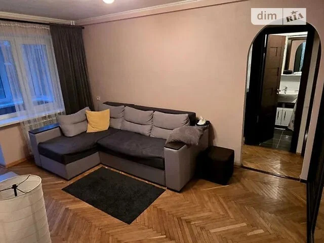 Довготривала оренда 2к квартири на вул. Вітряні Гори 10 • ID