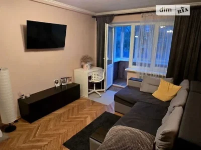 Довготривала оренда 2к квартири на вул. Вітряні Гори 10 • ID