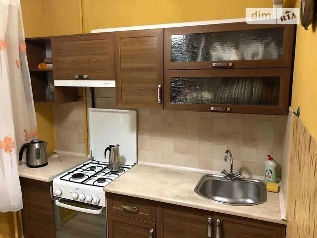 Довготривала оренда 2к квартири на вул. Космонавта Поповича