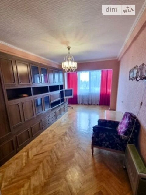 Довготривала оренда 2к квартири на вул. Івана Миколайчука 3