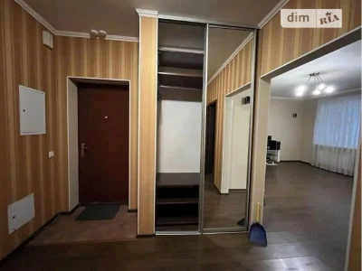 Довготривала оренда 2к квартири на бул. Миколи Руденка 14Ж •