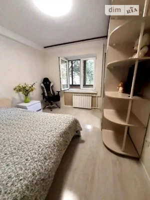 Здається в оренду 2-кімнатна квартира, вул. Чистяківська, 6/