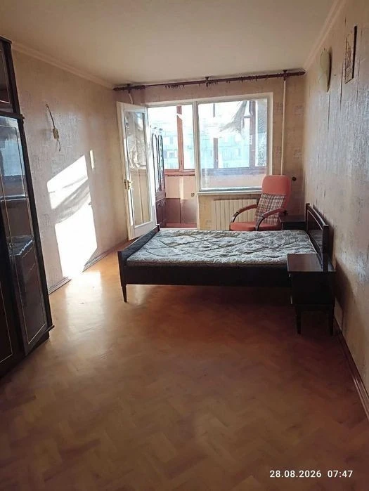 м. Чернігівська 15хв 3к 84квм Flat for rent in Kiev
