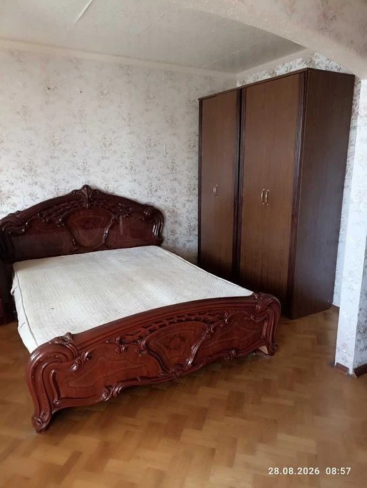 м. Чернігівська 15хв 3к 84квм Flat for rent in Kiev