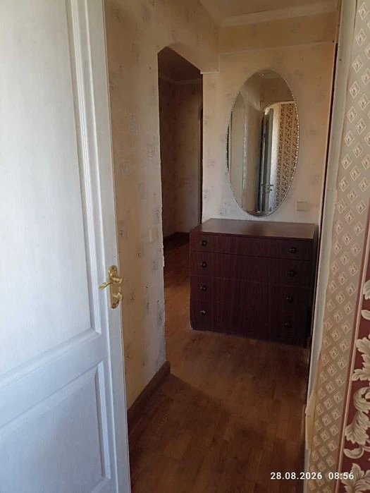 м. Чернігівська 15хв 3к 84квм Flat for rent in Kiev
