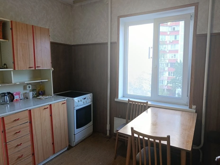 Оренда! Однокімнатна квартира, Бикова 10 (Спорт Лайф), Троєщ