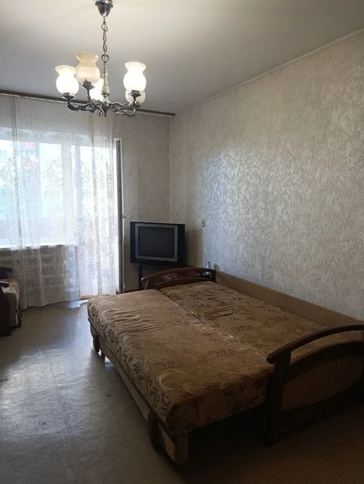 Оренда! Однокімнатна квартира, Бикова 10 (Спорт Лайф), Троєщ