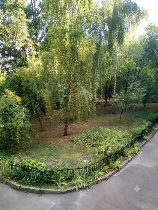 Здам трикімнатну квартиру Золоті Ворота центр оренда бомбосх