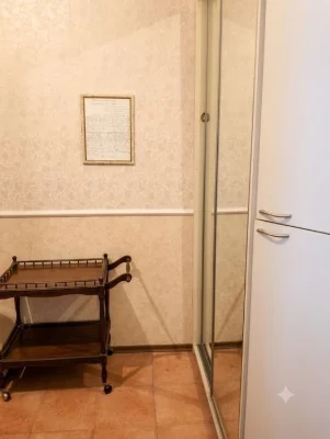 Здам трикімнатну квартиру Золоті Ворота центр оренда бомбосх