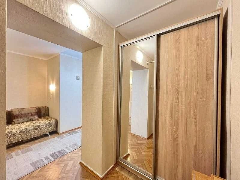 Оренда 2-кімнатної квартири, вул. Солом'янська, 16Б
