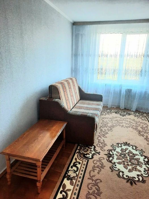 2-кімнатна. Дарницький р-н. вул. Малишка 25