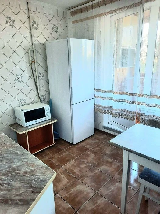 2-кімнатна. Дарницький р-н. вул. Малишка 25