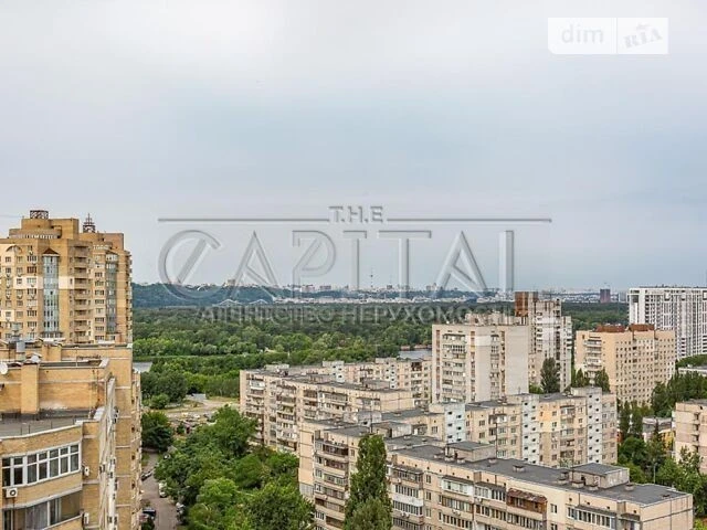 Продаж 2к квартири 78 кв. м на вул. Микільсько-Слобідська 1А