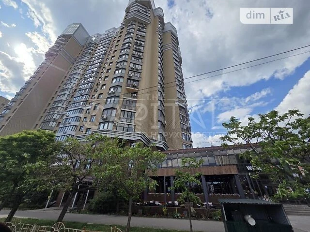 Продаж 2к квартири 78 кв. м на вул. Микільсько-Слобідська 1А