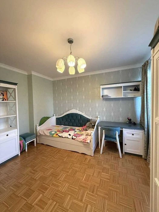 Оренда 3 кімнатної квартири вул. Макіївська, 10-Б