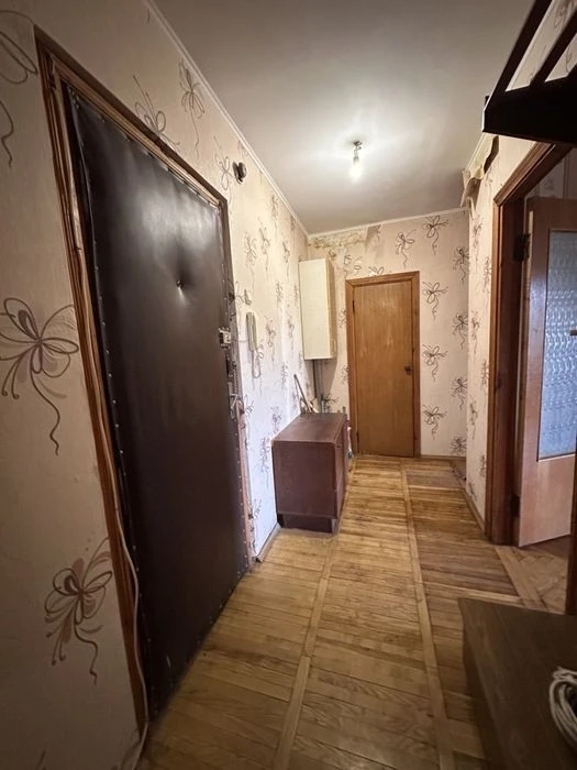 Продається однокімнатна квартира за адресою: бульвар Леоніда