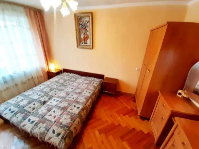 Квартира. Київ, Загорівська вул. (Багговутівська)
