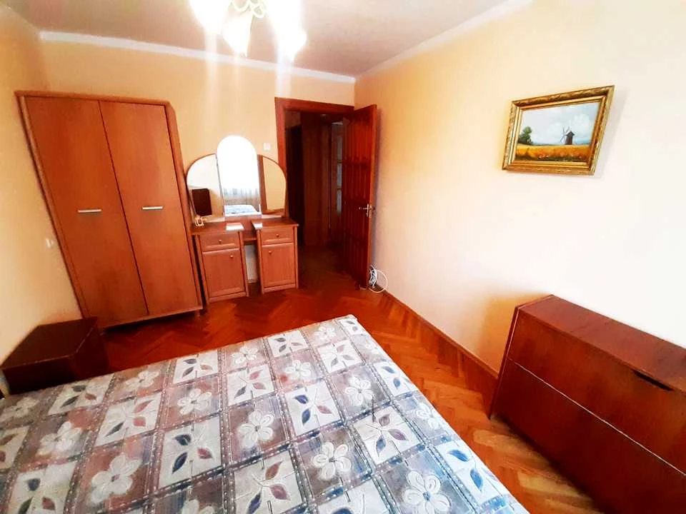 Квартира. Київ, Загорівська вул. (Багговутівська)