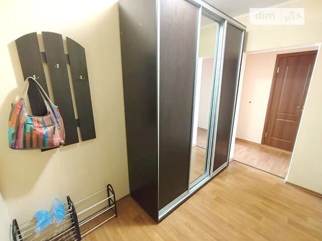 Довготривала оренда 1к квартири на вул. Софії Русової 3 • ID