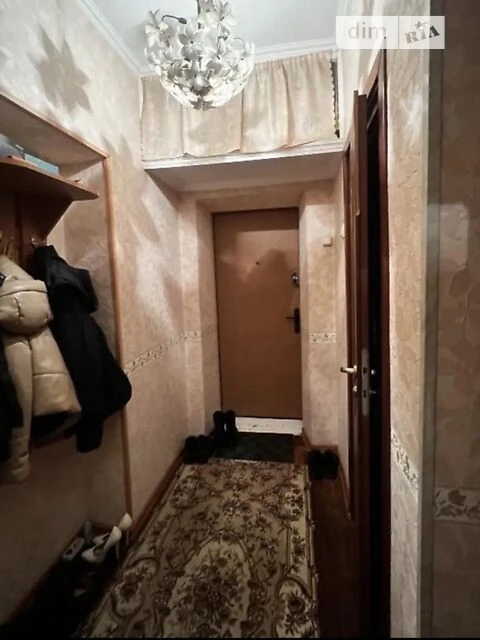 Довготривала оренда 1к квартири на просп. Берестейський 15 •