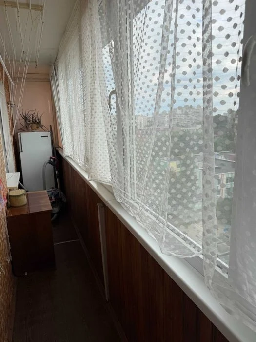 2-к квартиру, пр-т Бажана 9-А. Метро Харківська - 3 хвилини.