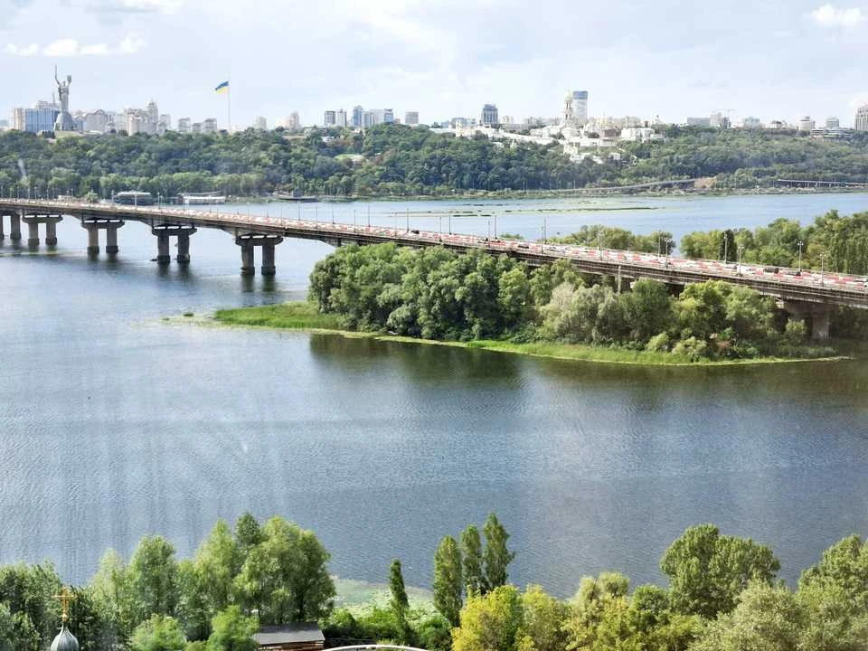 Квартира. Київ, Павла Тичини просп.