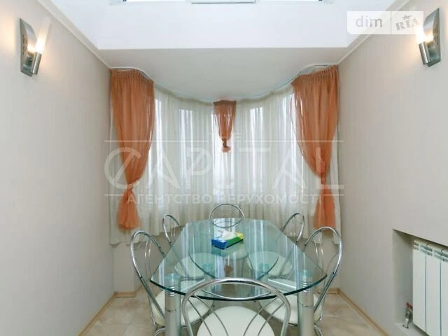 Продажа 3к квартиры 76 кв. м по ул. Большая Житомирская 27 •