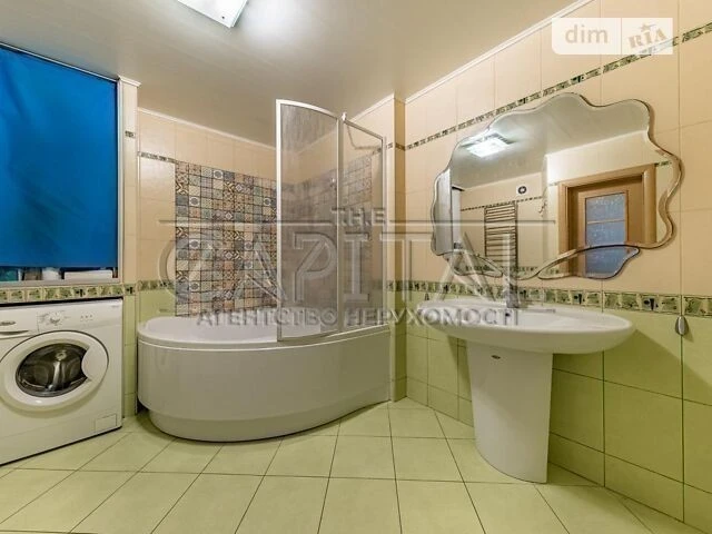 Продажа 3к квартиры 76 кв. м по ул. Большая Житомирская 27 •