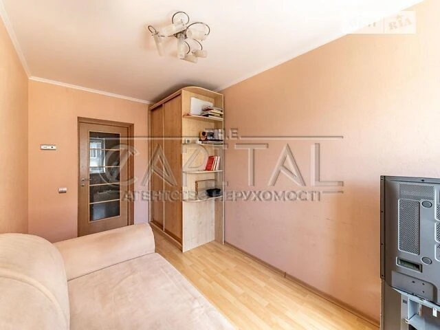 Продажа 3к квартиры 76 кв. м по ул. Большая Житомирская 27 •