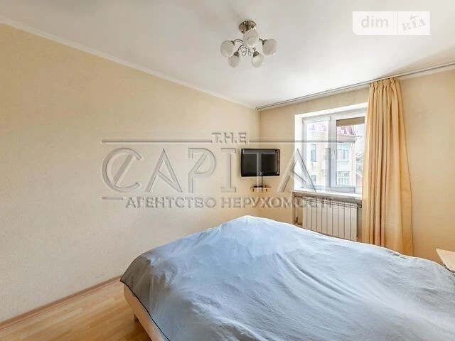 Продажа 3к квартиры 76 кв. м по ул. Большая Житомирская 27 •