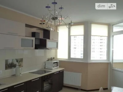 Довготривала оренда 1к квартири на вул. Драгоманова 6/1 • ID