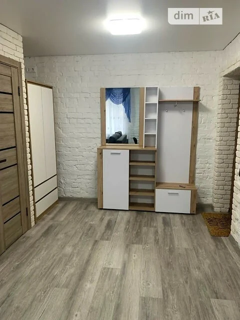 Довготривала оренда 1к квартири на вул. Почайнинська 50/49 •