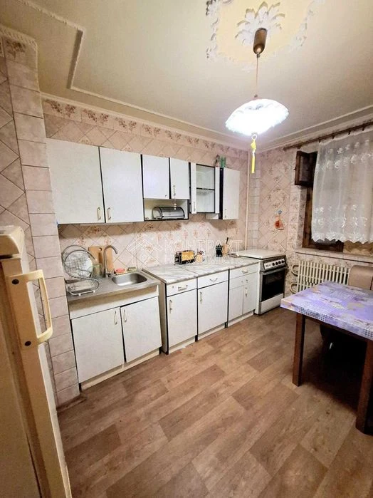 For sale 3-room apartment, improved planning, Zhukovsky village