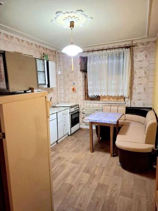 For sale 3-room apartment, improved planning, Zhukovsky village